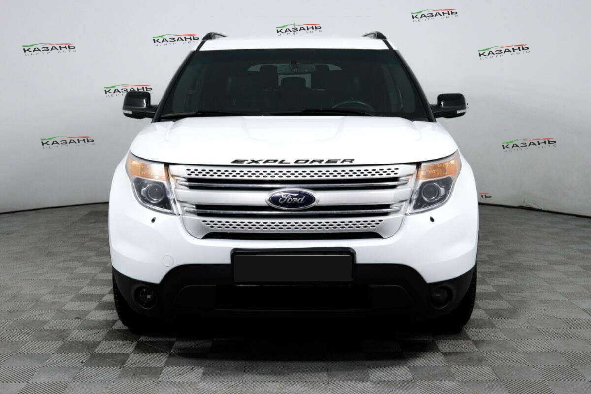Купить Ford Explorer с пробегом. Фото: #1