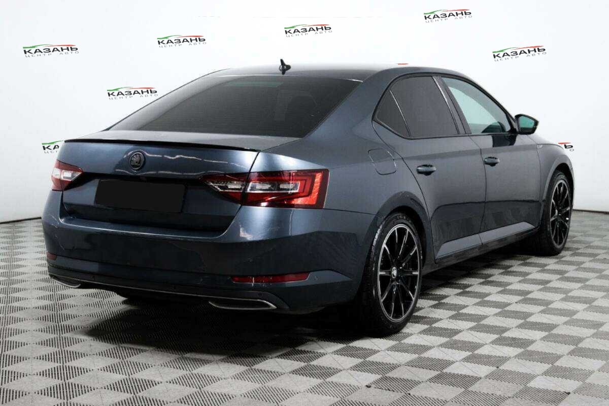 Купить Skoda Superb с пробегом. Фото: #4