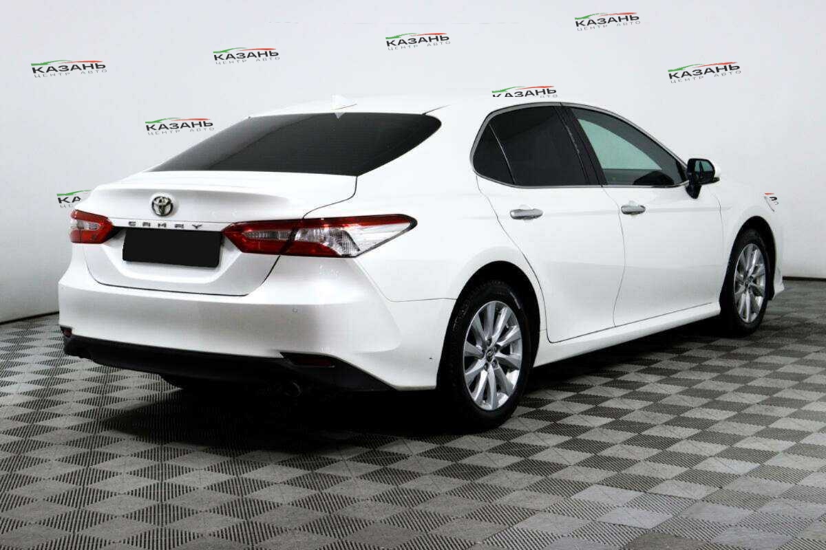 Купить Toyota Camry с пробегом. Фото: #4