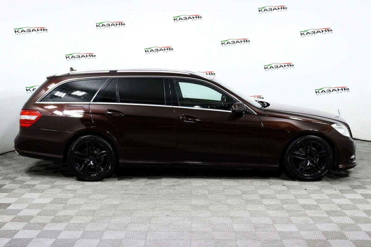 Купить Mercedes-Benz E-Класс с пробегом. Фото: #3