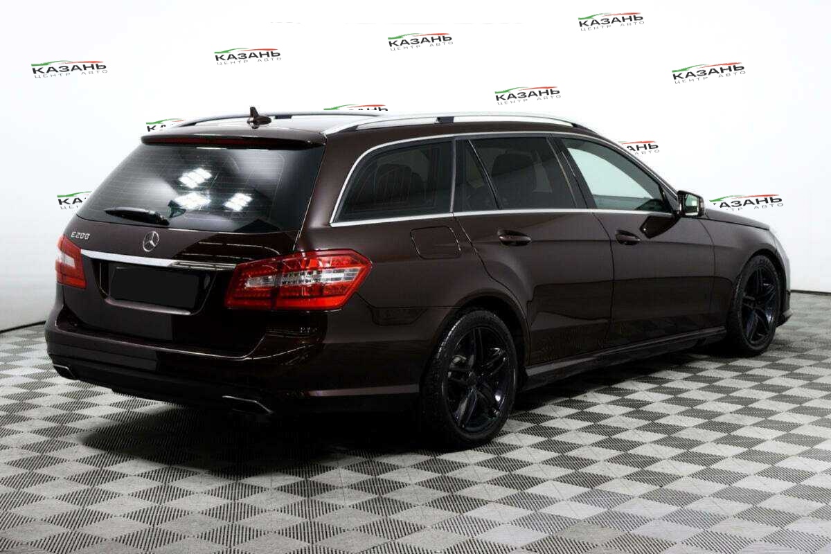 Купить Mercedes-Benz E-Класс с пробегом. Фото: #4