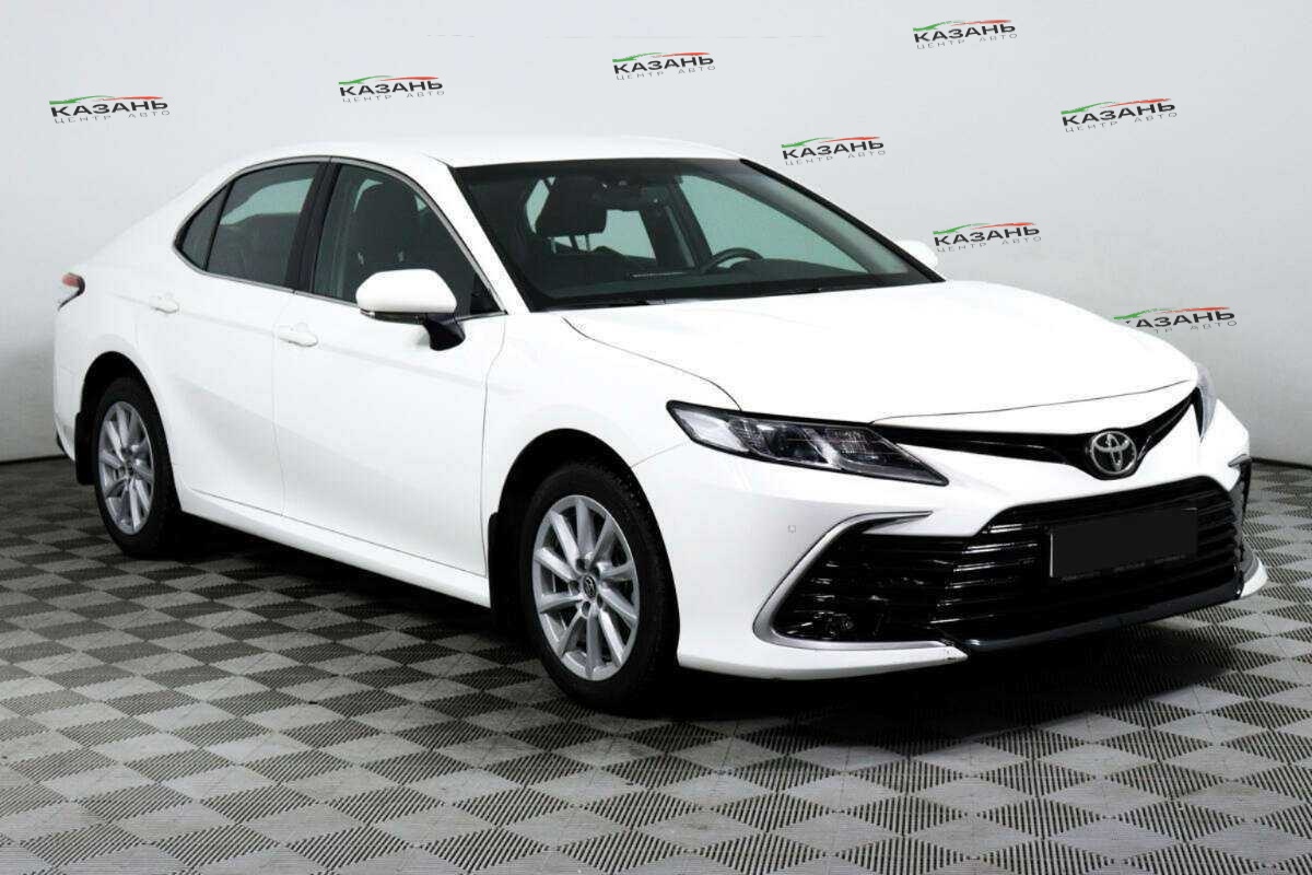 Купить Toyota Camry с пробегом. Фото: #2