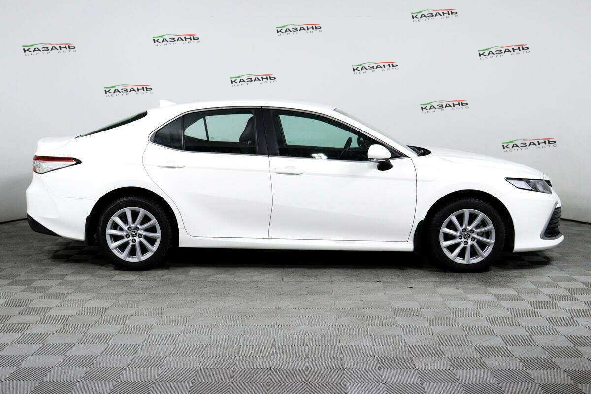 Купить Toyota Camry с пробегом. Фото: #3