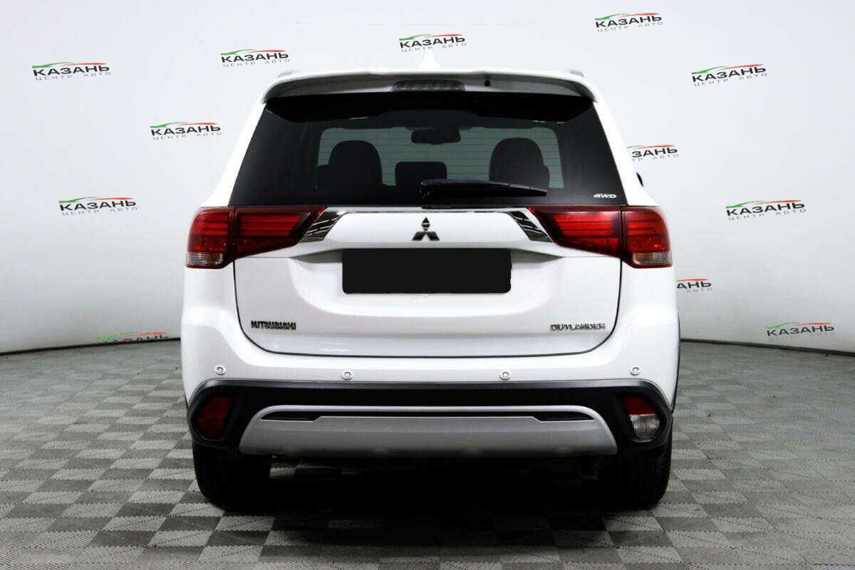 Купить Mitsubishi Outlander с пробегом. Фото: #5