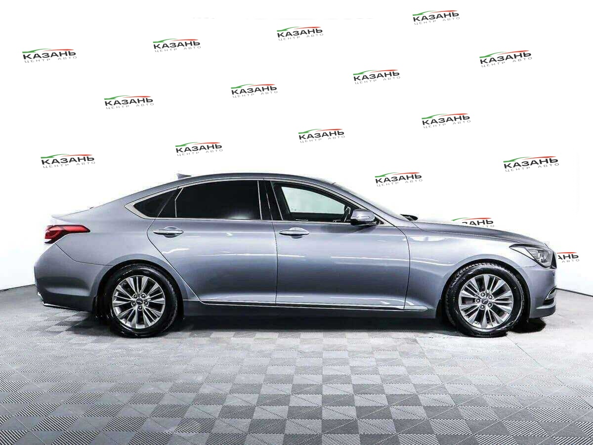 Купить Hyundai Genesis с пробегом. Фото: #3