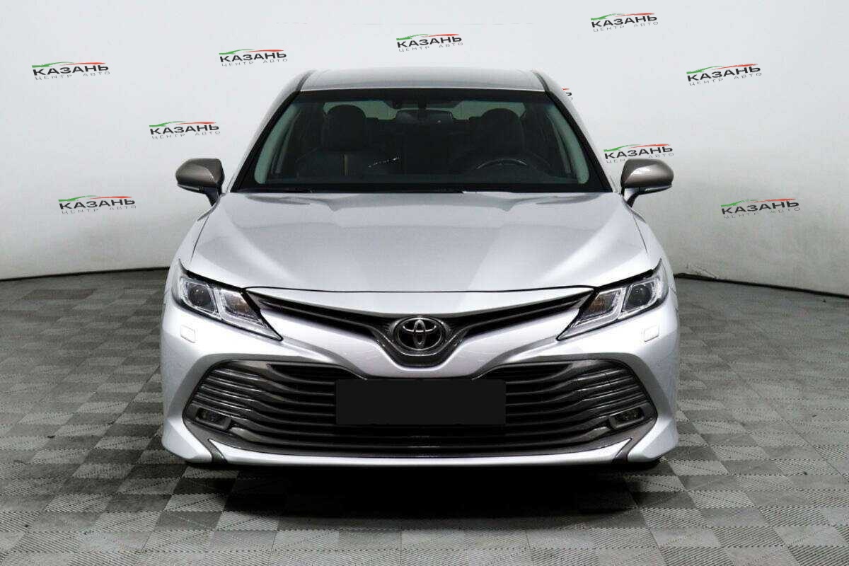 Купить Toyota Camry с пробегом. Фото: #1