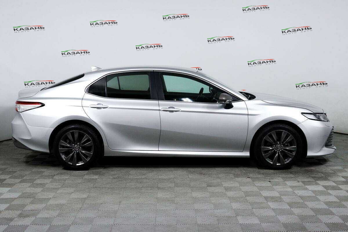 Купить Toyota Camry с пробегом. Фото: #3