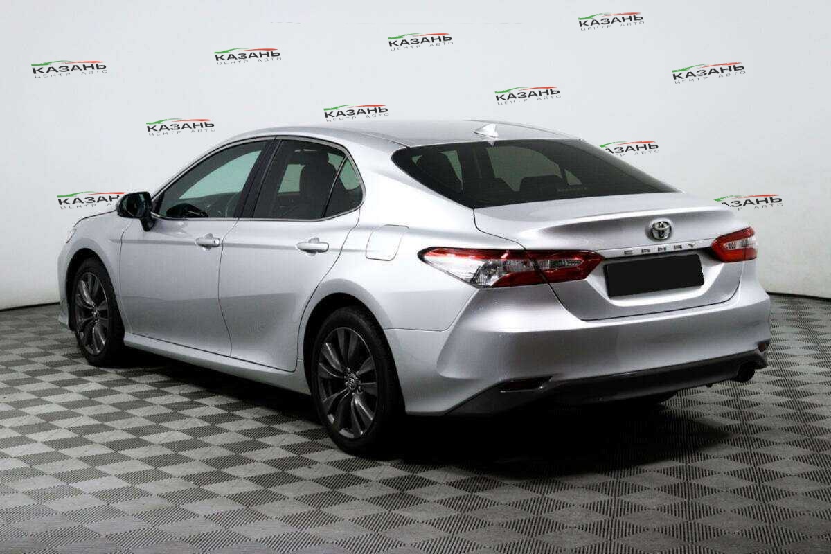 Купить Toyota Camry с пробегом. Фото: #6