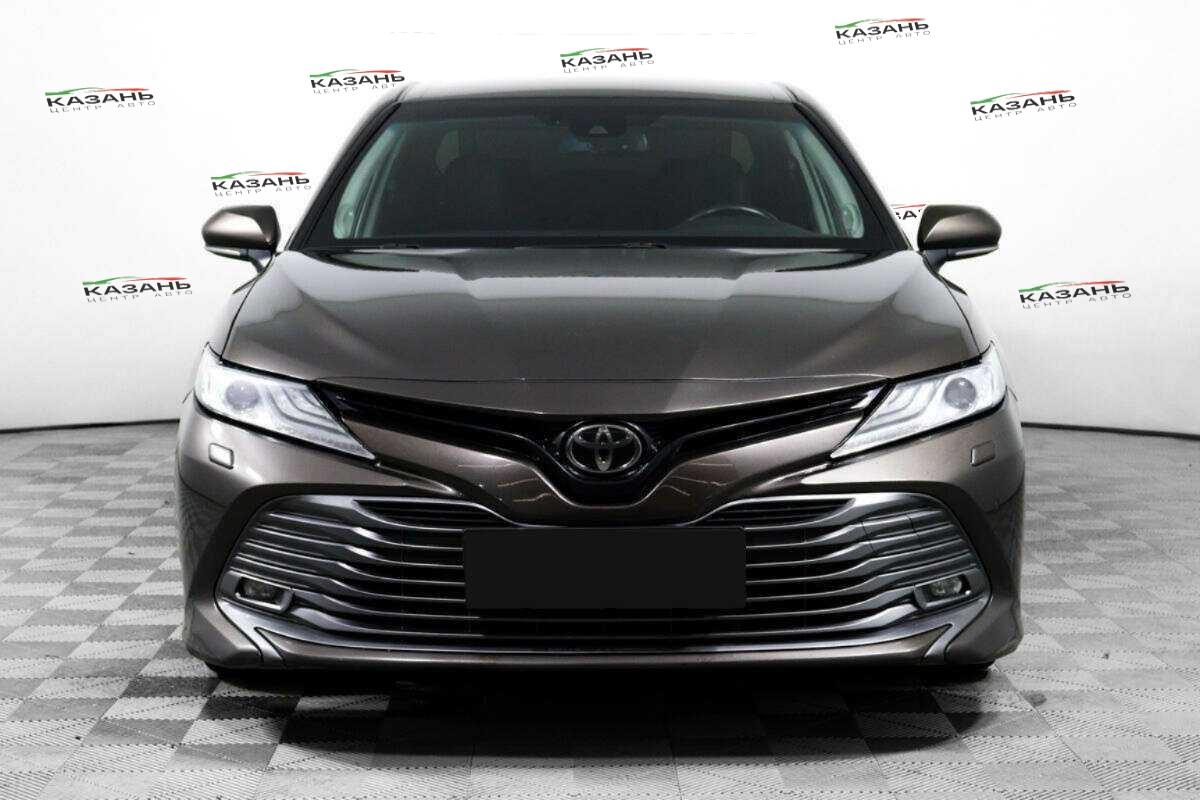 Купить Toyota Camry с пробегом. Фото: #1