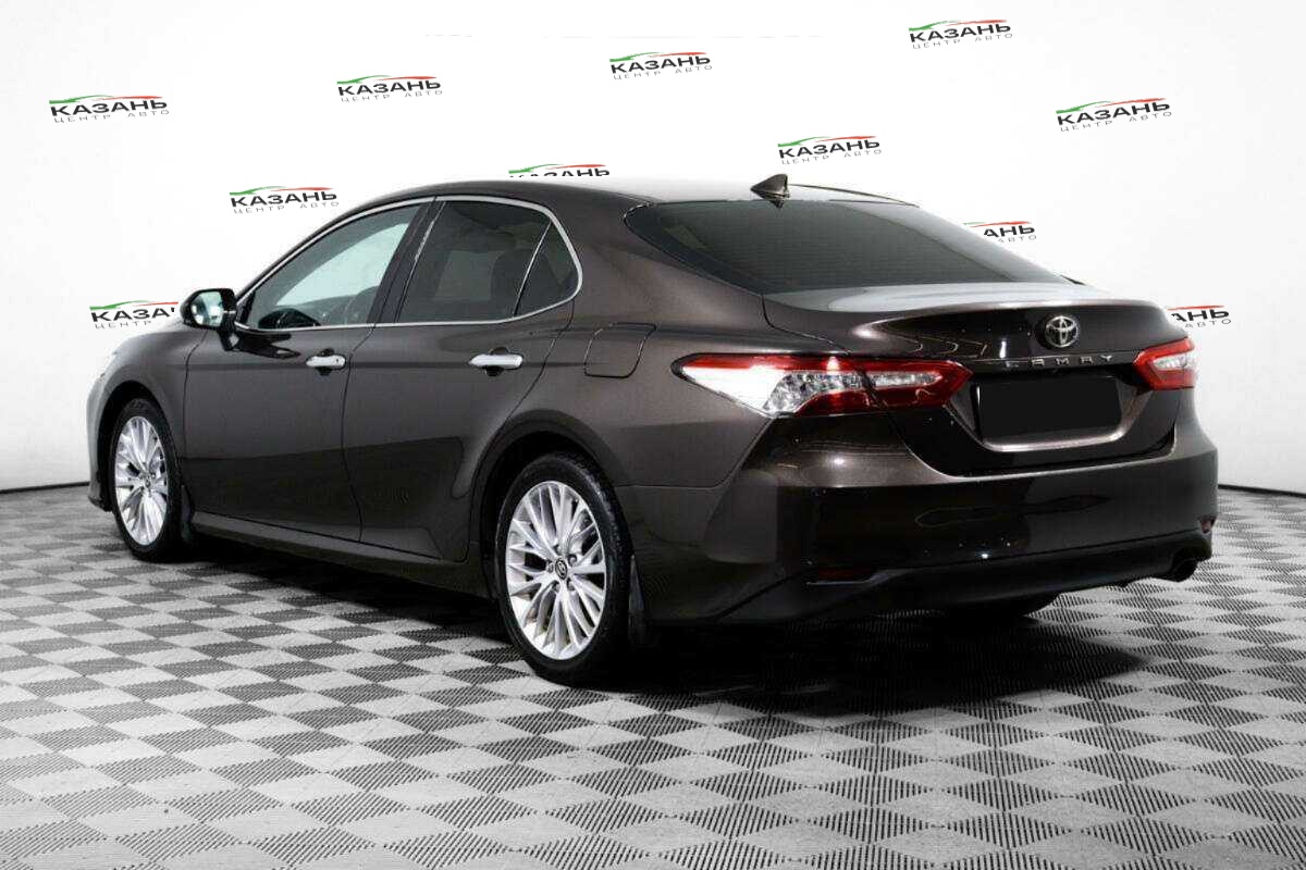 Купить Toyota Camry с пробегом. Фото: #6