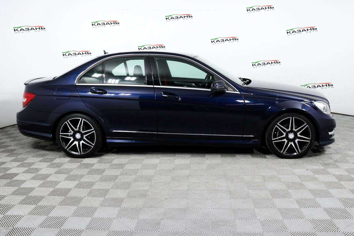 Купить Mercedes-Benz C-Класс с пробегом. Фото: #3