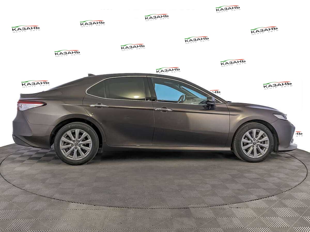 Купить Toyota Camry с пробегом. Фото: #3