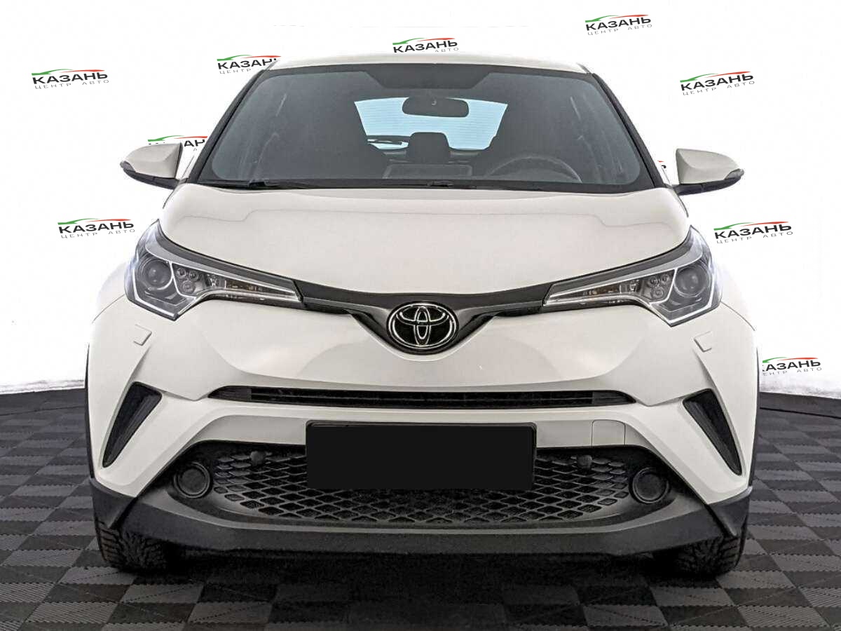 Купить Toyota C-HR с пробегом. Фото: #1