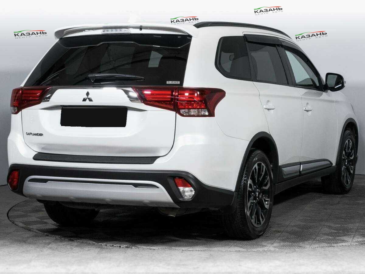 Купить Mitsubishi Outlander с пробегом. Фото: #4
