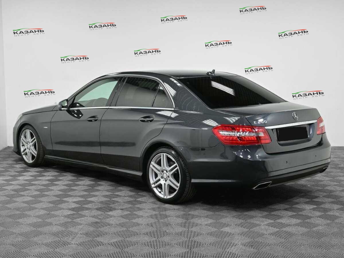 Купить Mercedes-Benz E-Класс с пробегом. Фото: #3