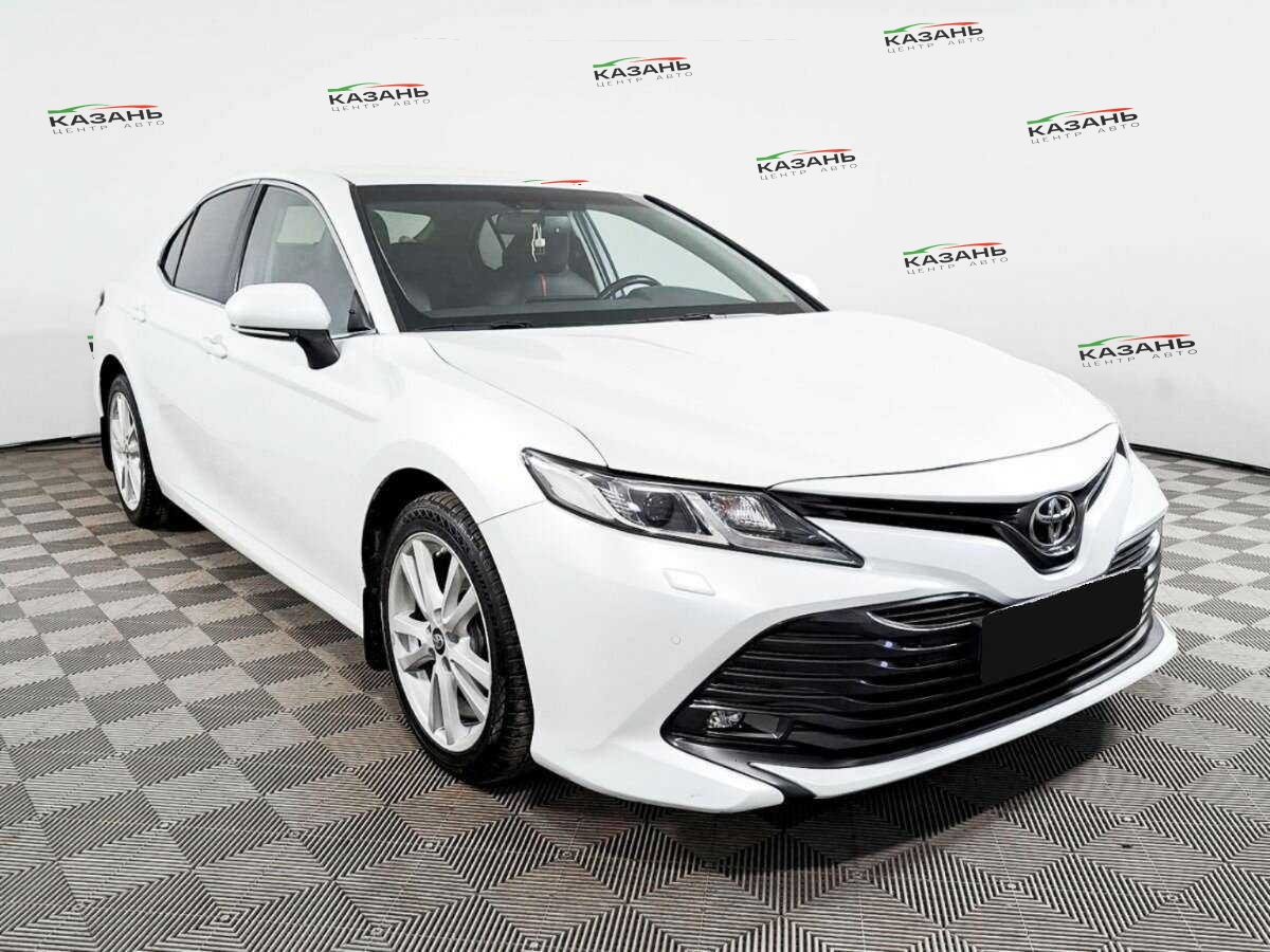 Купить Toyota Camry с пробегом. Фото: #2