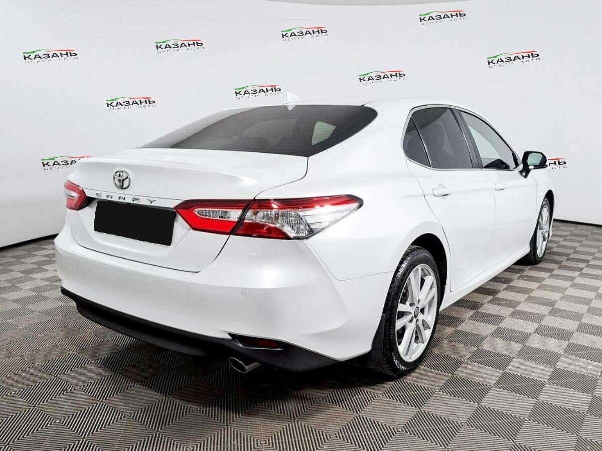 Купить Toyota Camry с пробегом. Фото: #4