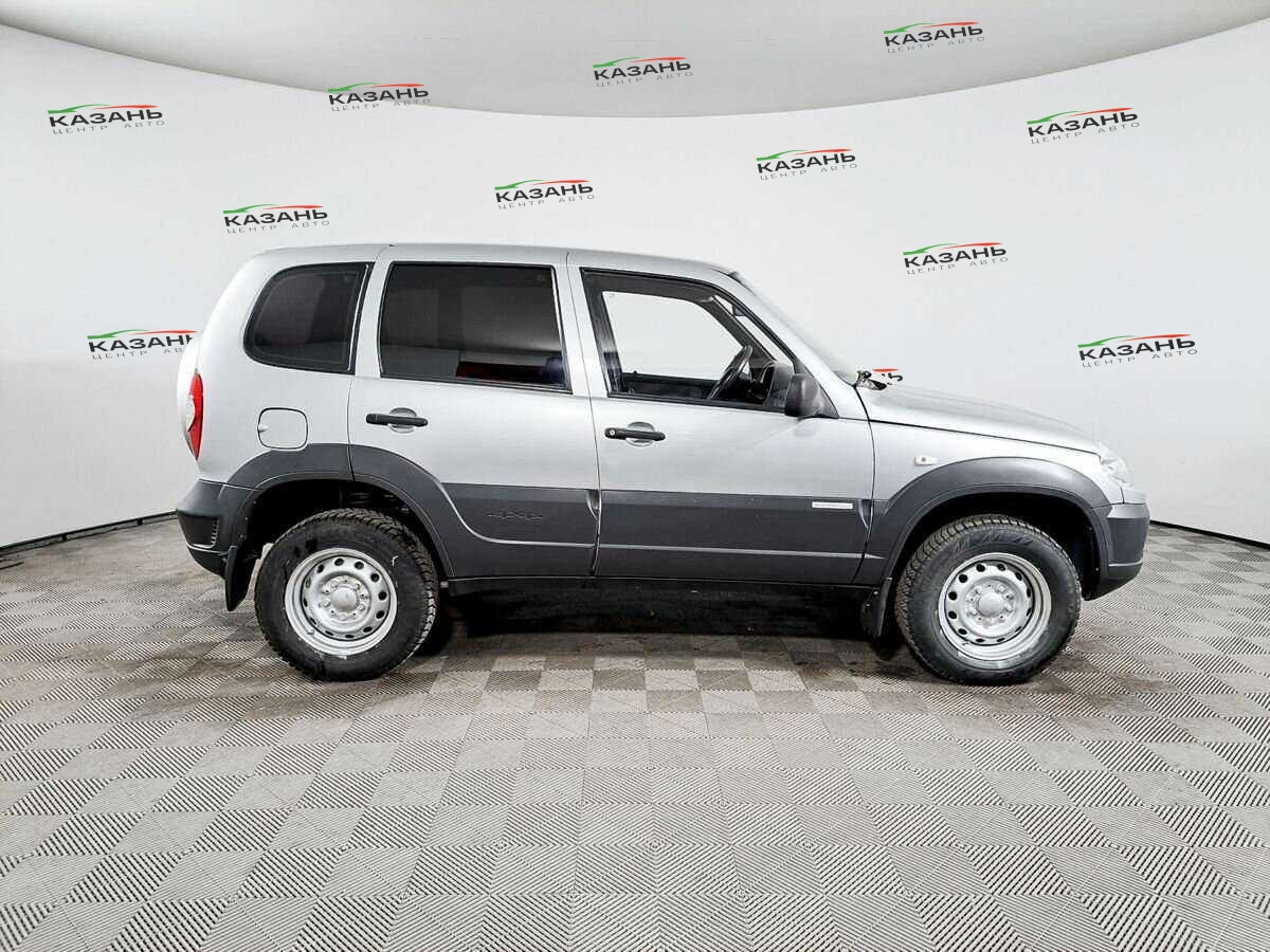 Купить Chevrolet Niva с пробегом. Фото: #3