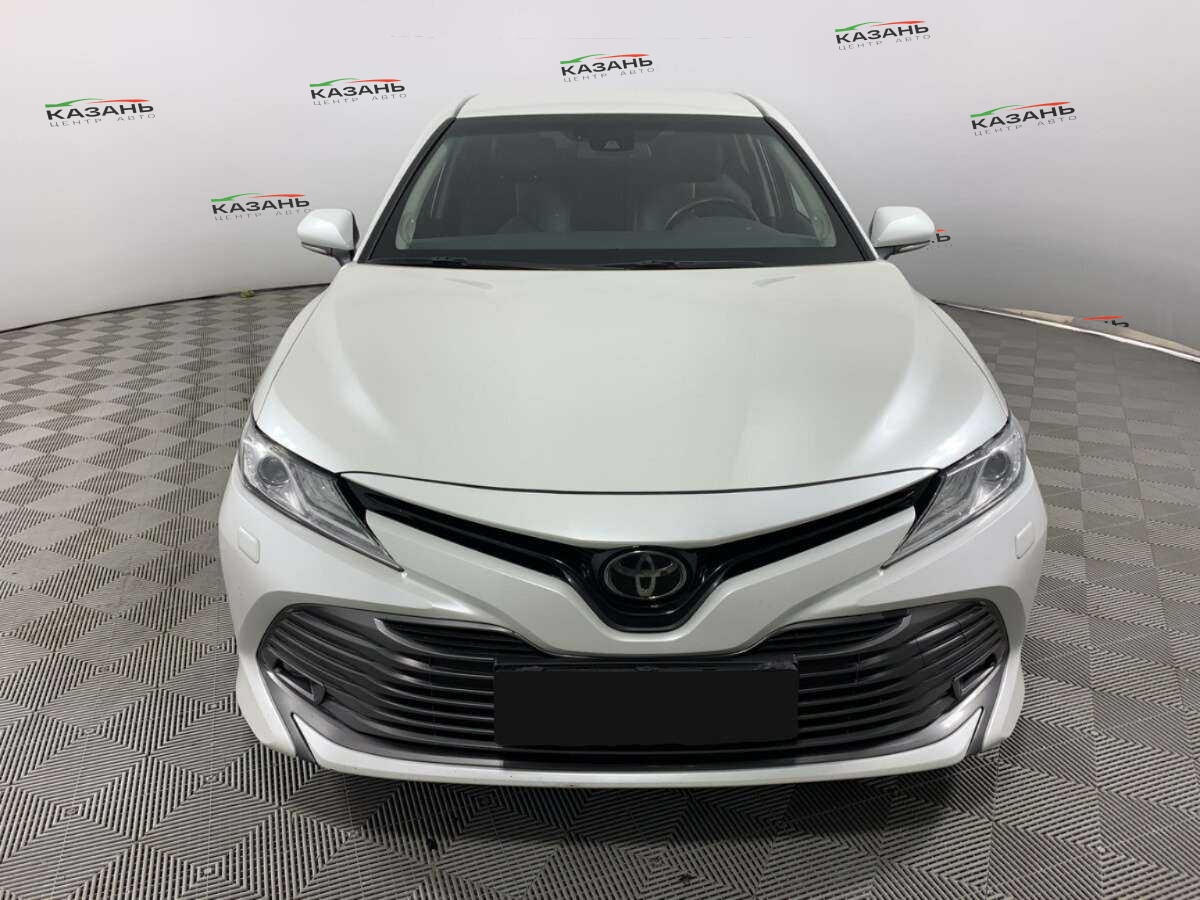 Купить Toyota Camry с пробегом. Фото: #1