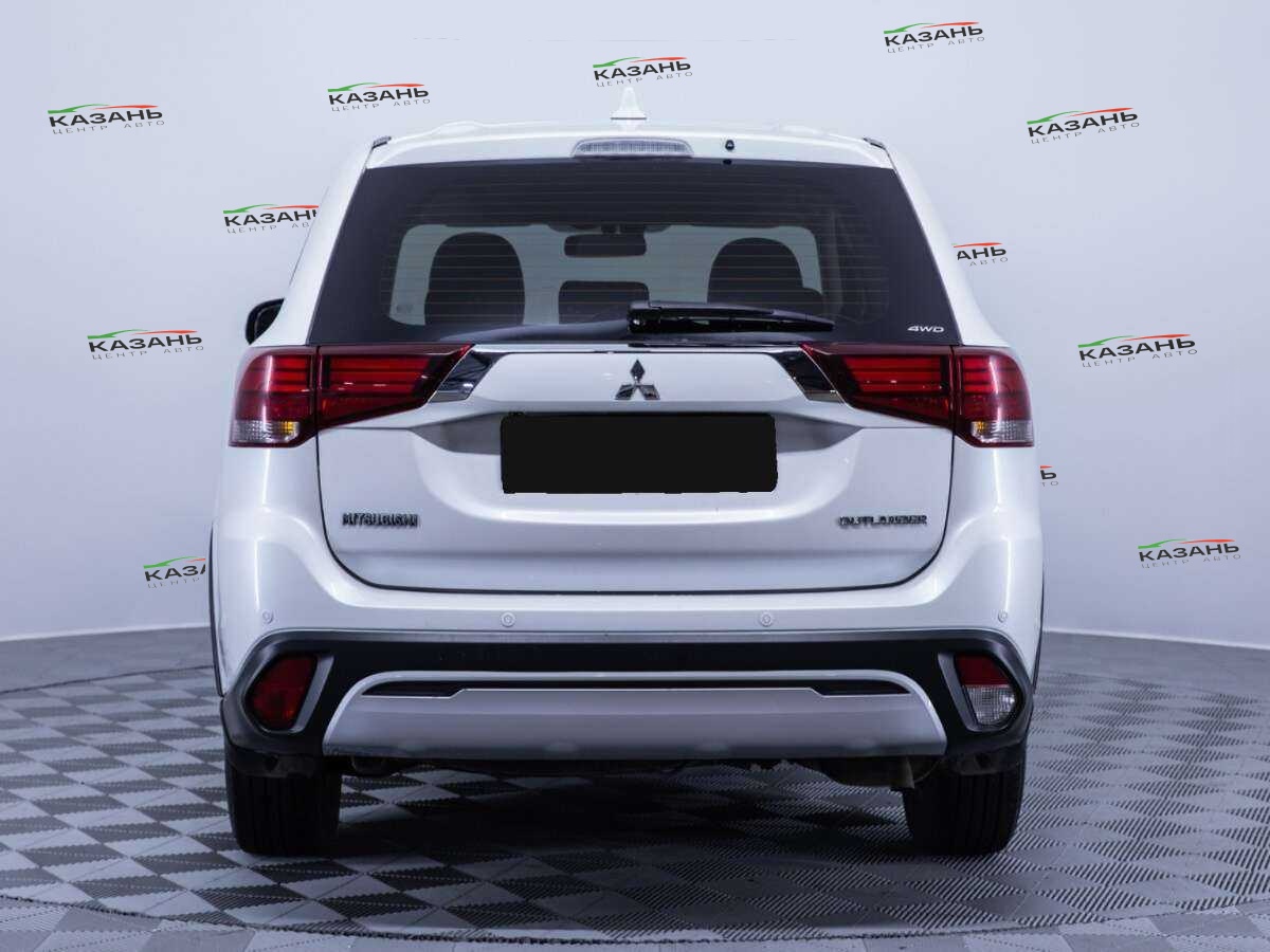 Купить Mitsubishi Outlander с пробегом. Фото: #5