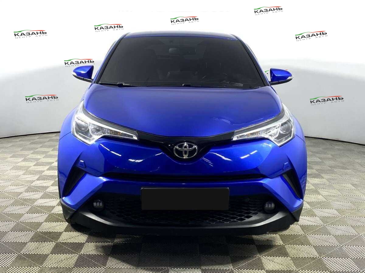 Купить Toyota C-HR с пробегом. Фото: #1