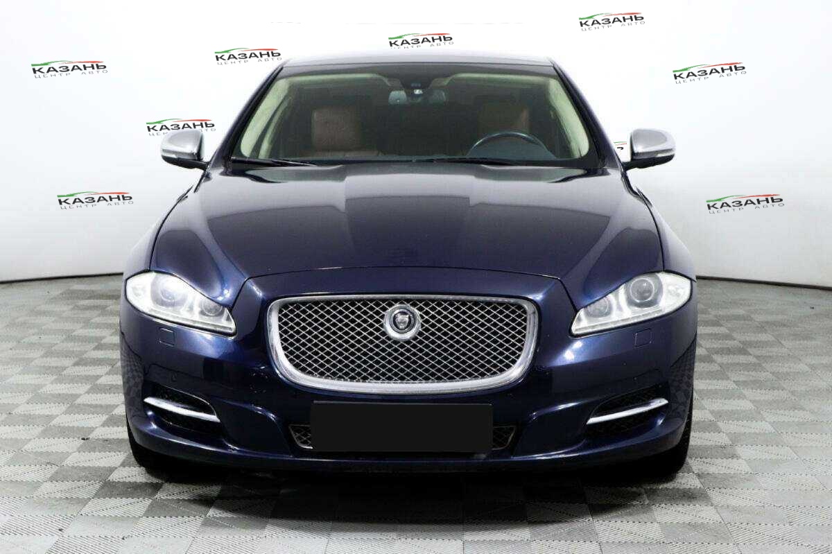 Купить Jaguar XJ с пробегом. Фото: #1
