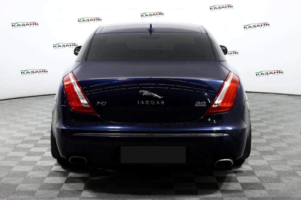 Купить Jaguar XJ с пробегом. Фото: #5