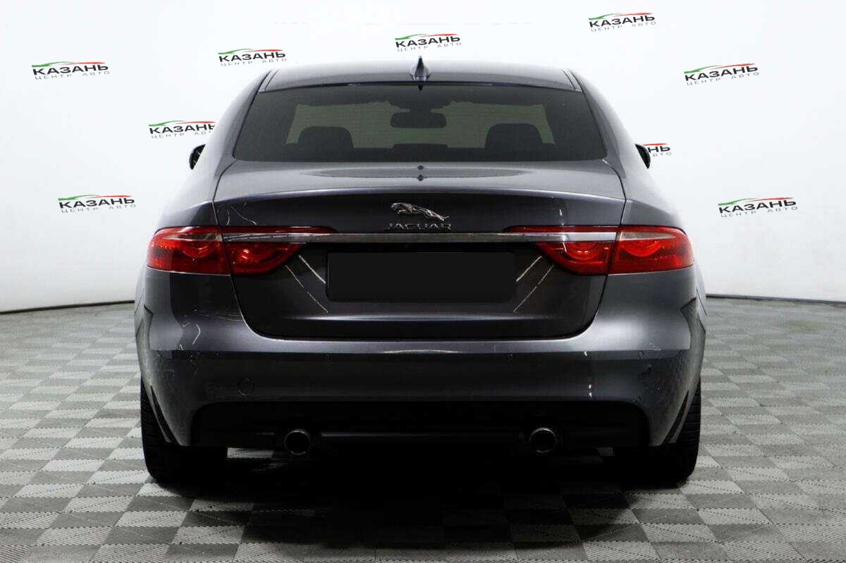 Купить Jaguar XF с пробегом. Фото: #5