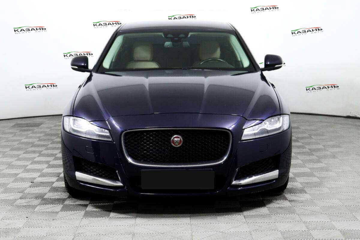 Купить Jaguar XF с пробегом. Фото: #1
