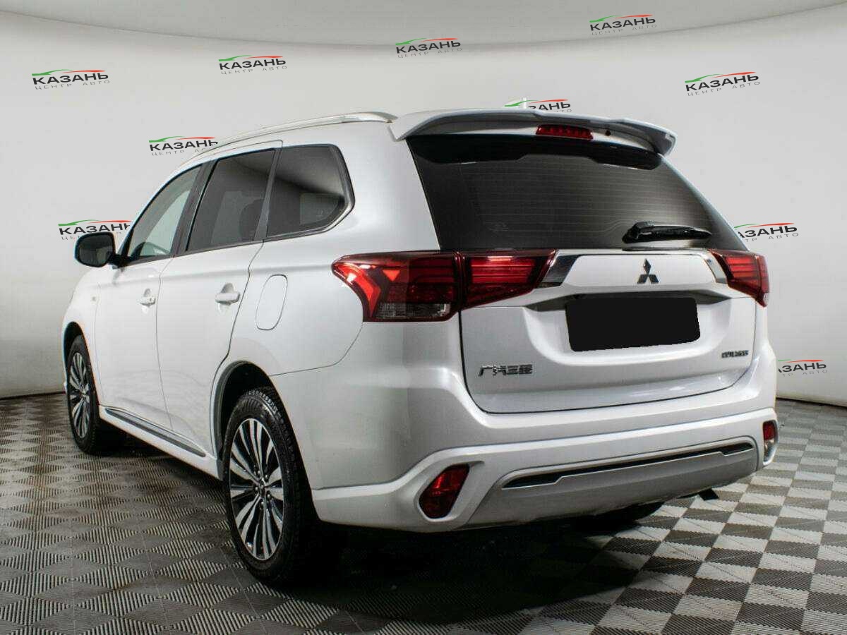 Купить Mitsubishi Outlander с пробегом. Фото: #6