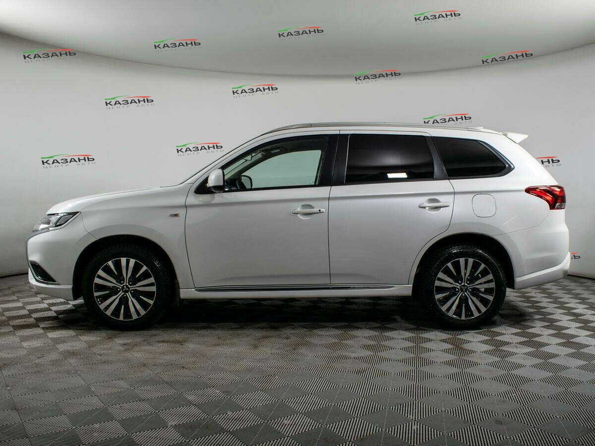 Купить Mitsubishi Outlander с пробегом. Фото: #7