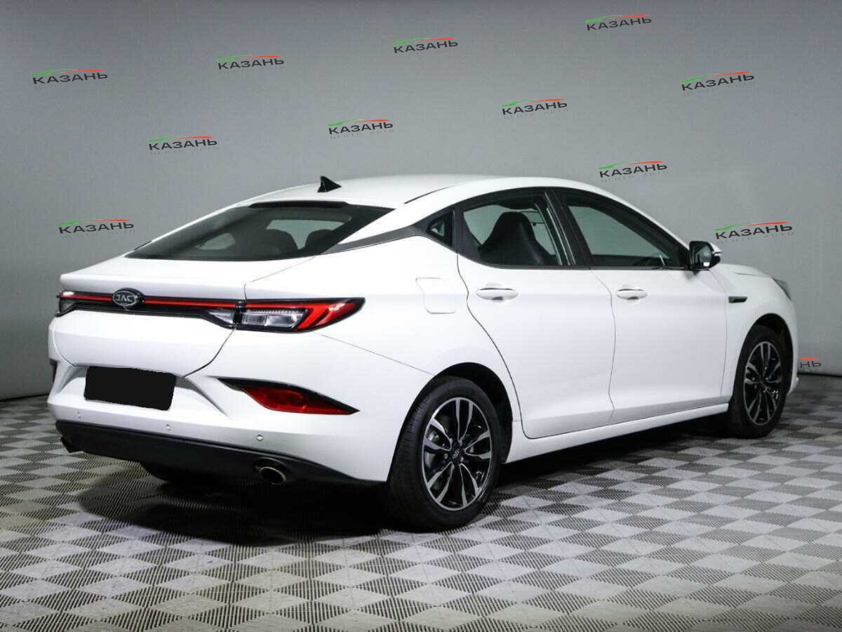 Купить JAC J7 с пробегом. Фото: #4