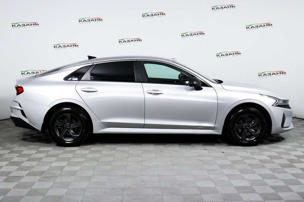 Купить Kia K5 с пробегом. Фото: #3