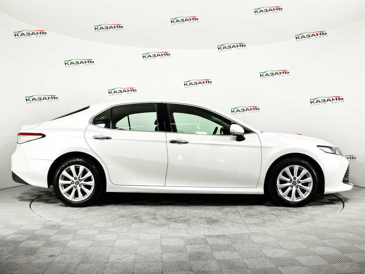 Купить Toyota Camry с пробегом. Фото: #3