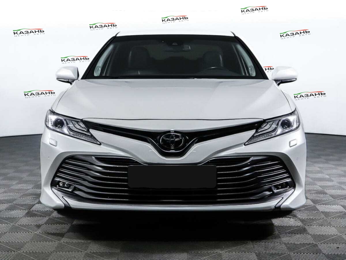Купить Toyota Camry с пробегом. Фото: #1