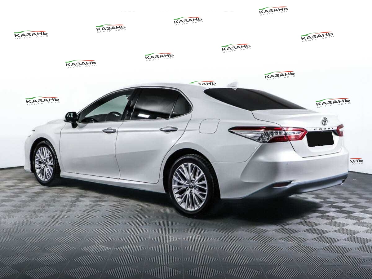 Купить Toyota Camry с пробегом. Фото: #6