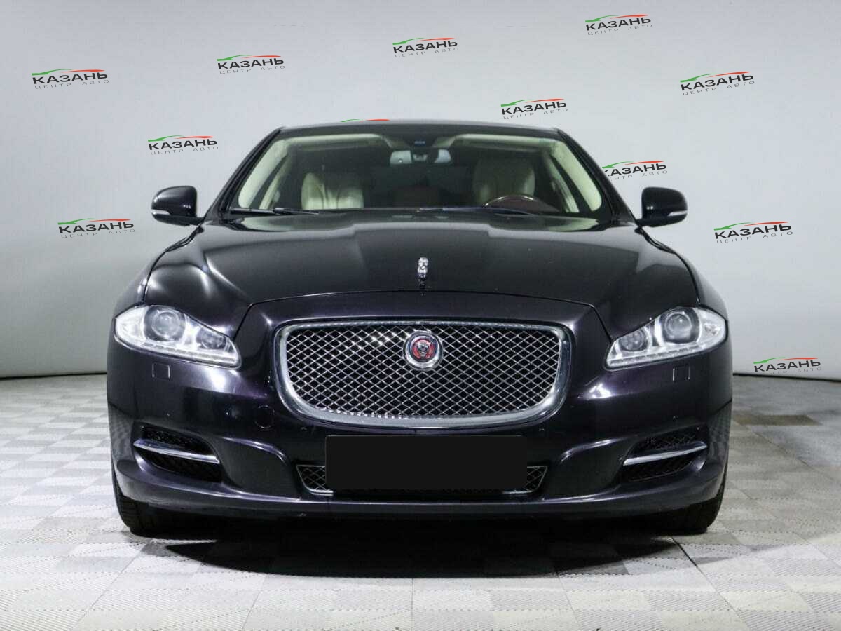 Купить Jaguar XJ с пробегом. Фото: #1