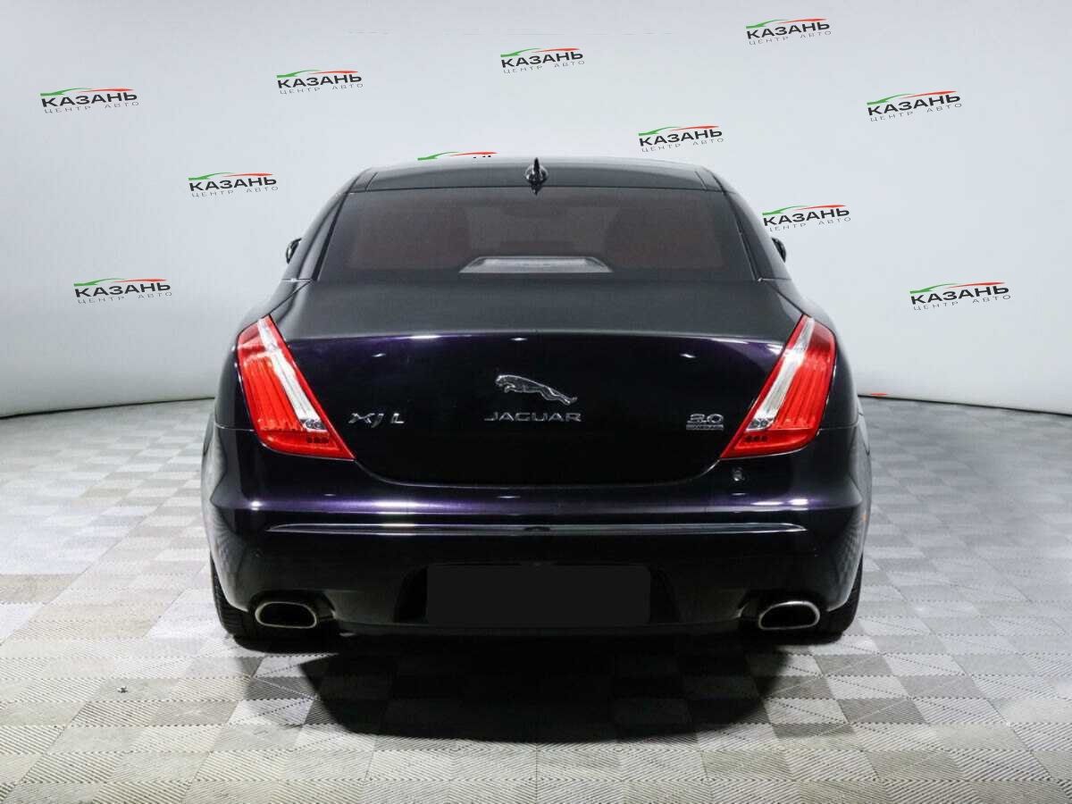 Купить Jaguar XJ с пробегом. Фото: #4