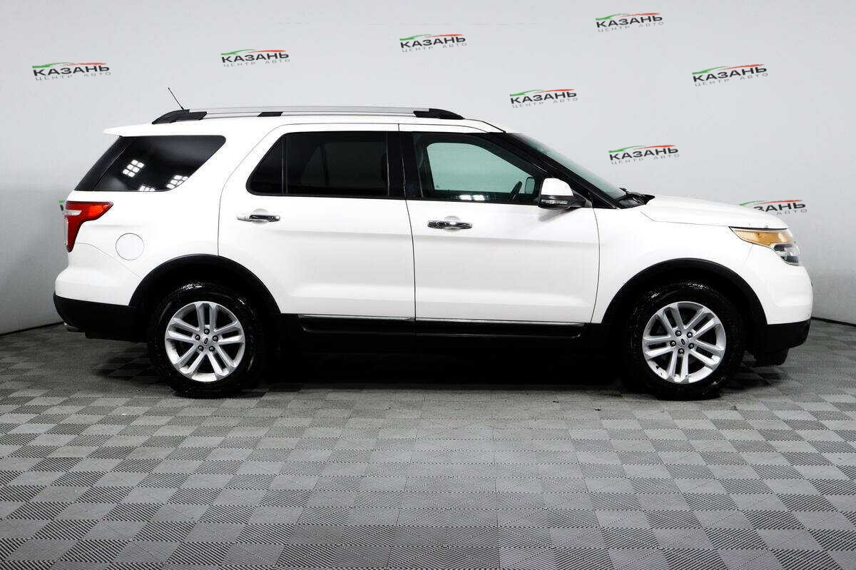 Купить Ford Explorer с пробегом. Фото: #3