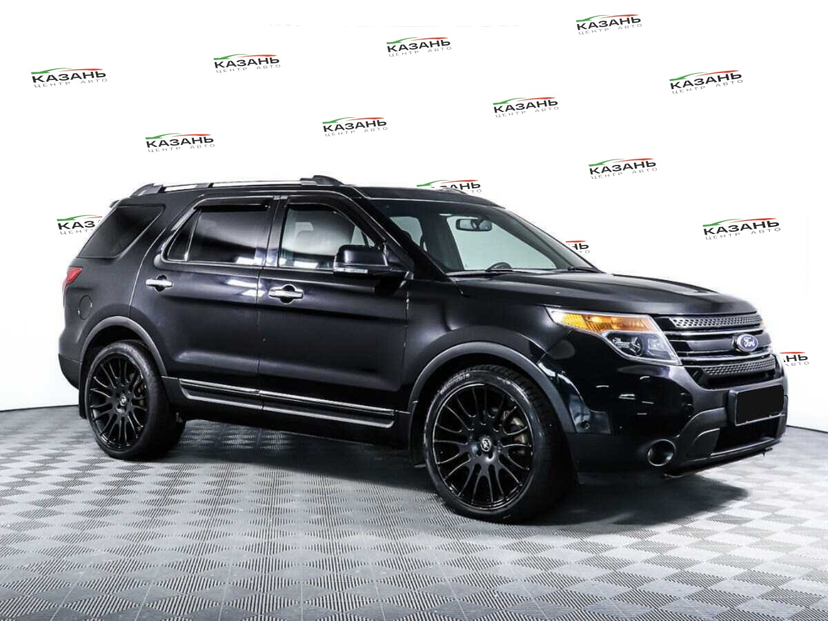 Купить Ford Explorer с пробегом. Фото: #2