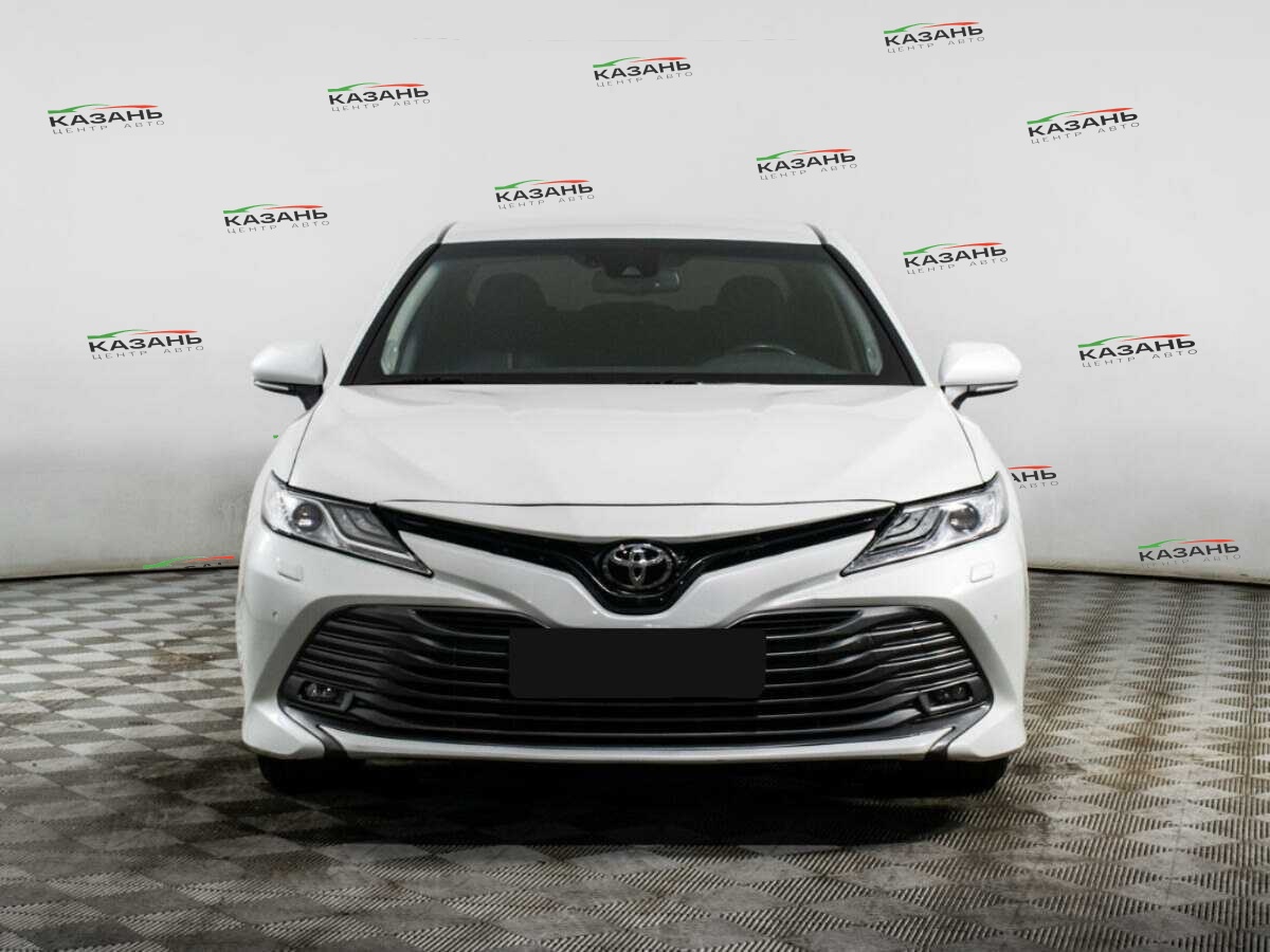 Купить Toyota Camry с пробегом. Фото: #1