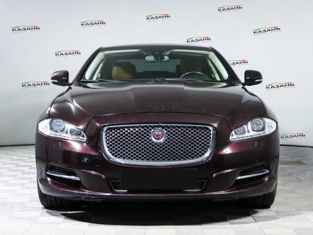 Купить Jaguar XJ с пробегом. Фото: #1