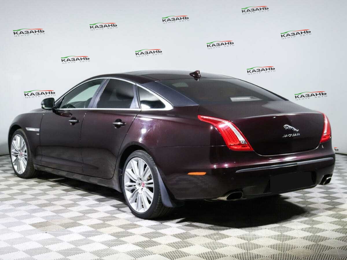 Купить Jaguar XJ с пробегом. Фото: #6