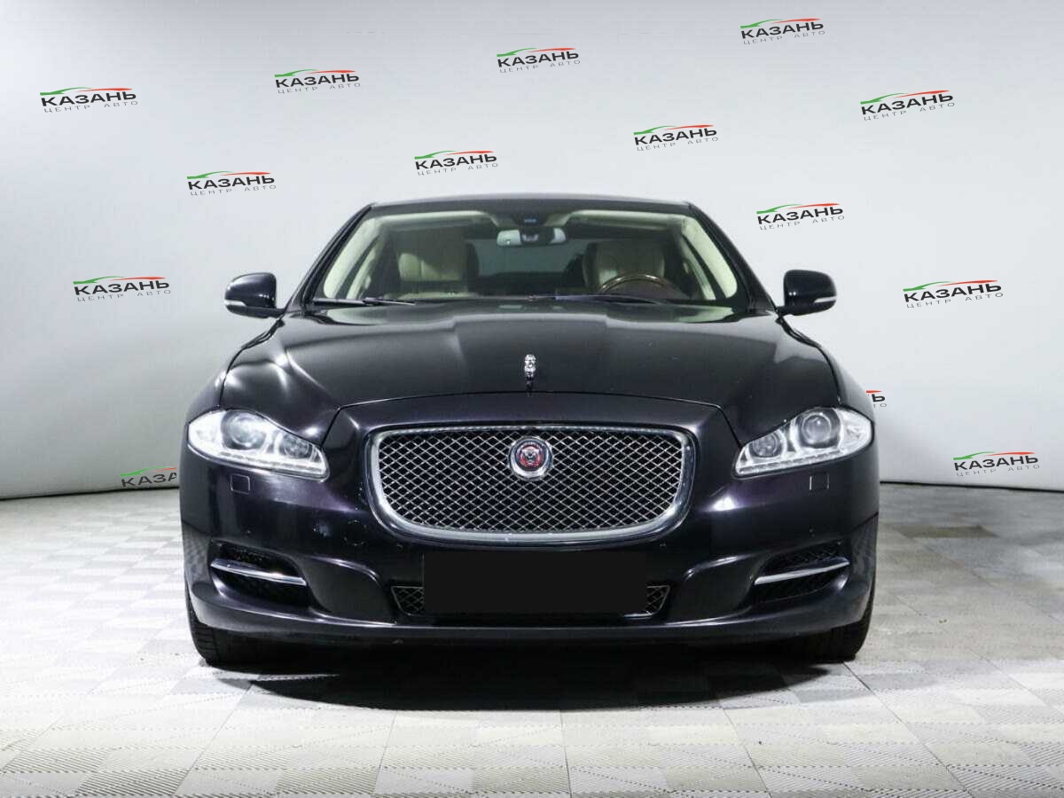 Купить Jaguar XJ с пробегом. Фото: #1