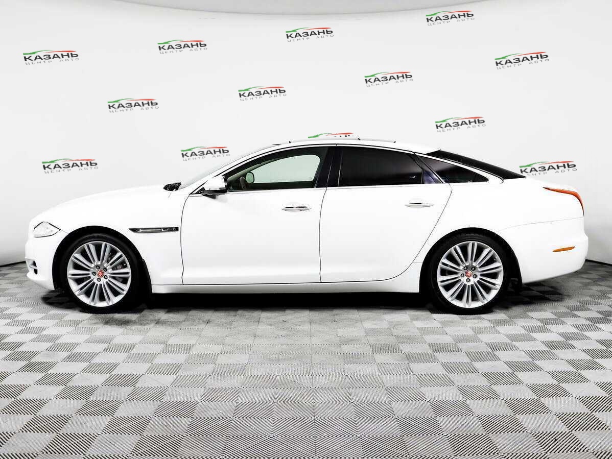 Купить Jaguar XJ с пробегом. Фото: #6