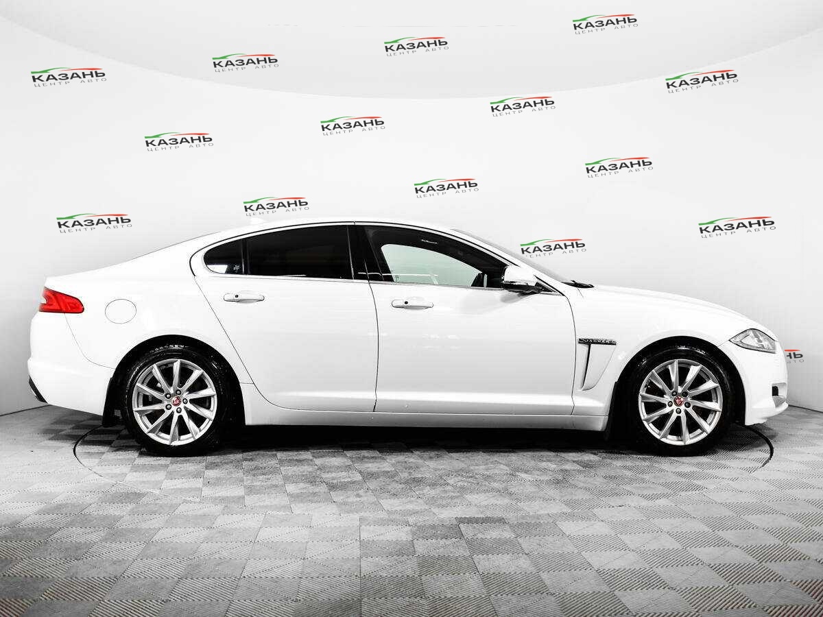 Купить Jaguar XF с пробегом. Фото: #3