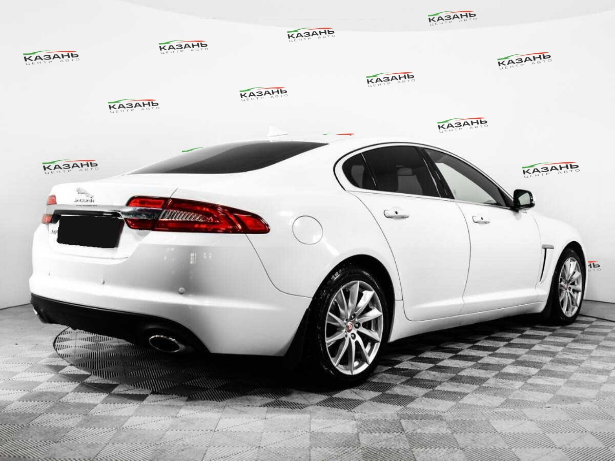 Купить Jaguar XF с пробегом. Фото: #4