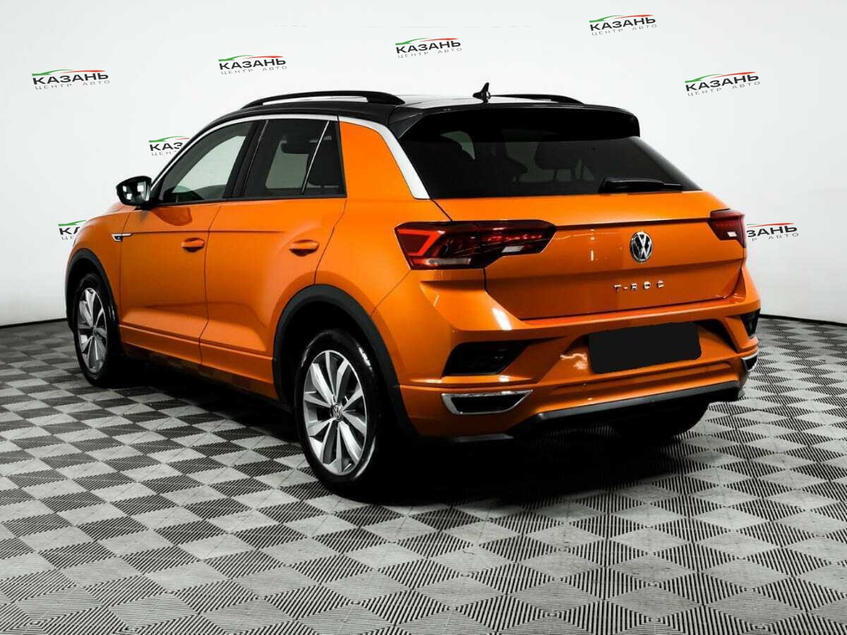 Купить Volkswagen T-Roc с пробегом. Фото: #6
