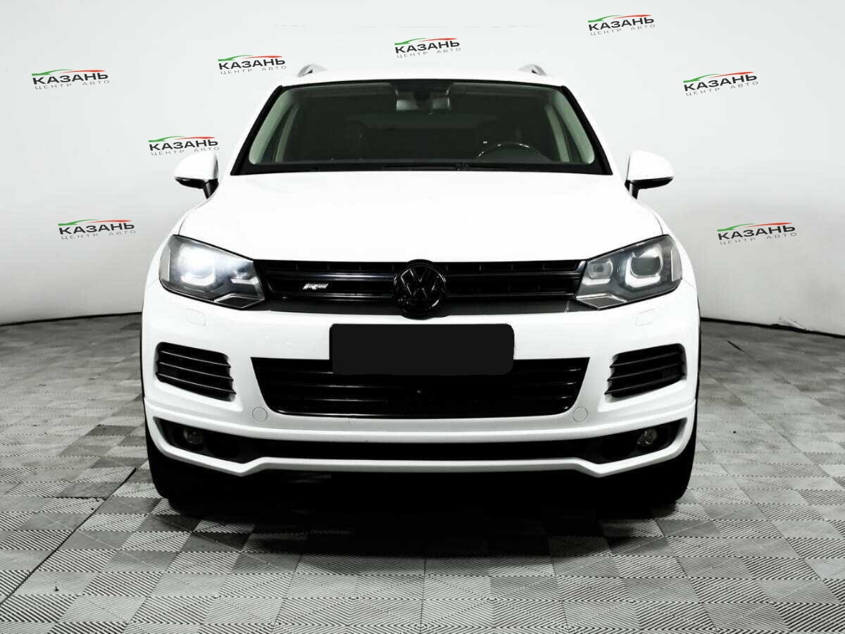 Купить Volkswagen Touareg с пробегом. Фото: #1