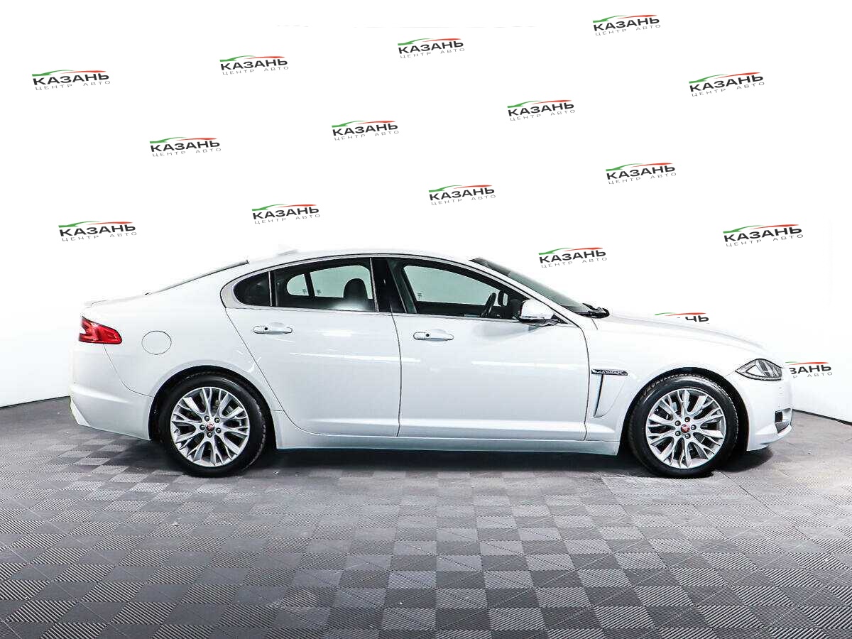 Купить Jaguar XF с пробегом. Фото: #3